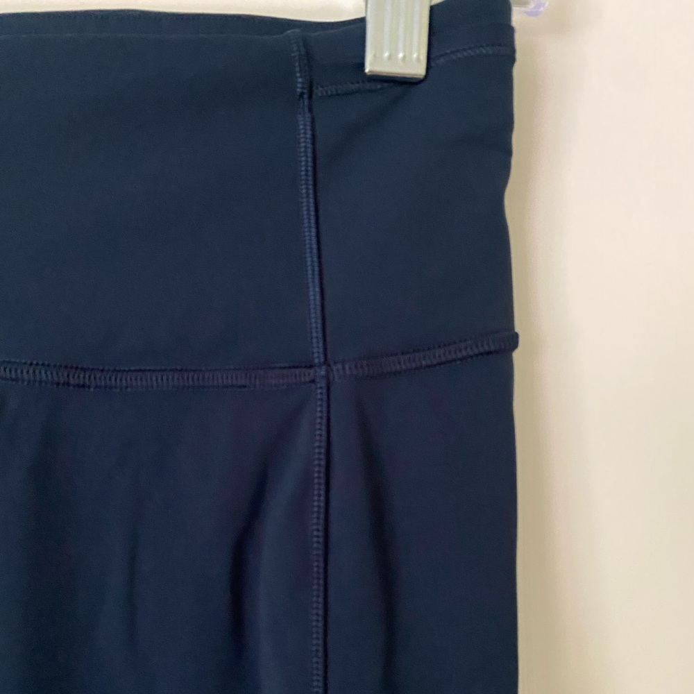 Lululemon Fast and Free 25” True Navy sz 6